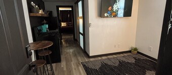 1-bedroom apartment in amazing Duncan with access to full gym