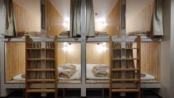 Free WiFi, bed sheets