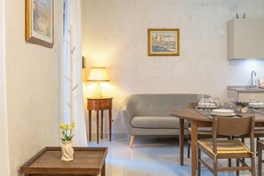 Dining - Taormina Dream Suite (Taormina)