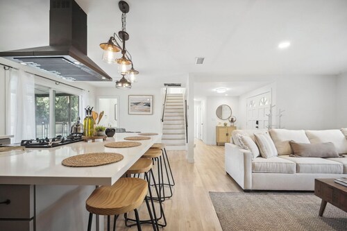 Carlton Serenity, Jacuzzi, Pool, BBQ, Games, Arcade, Fire Pit, 2 King Beds, Golf