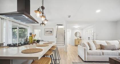 Carlton Serenity, Jacuzzi, Pool, BBQ, Games, Arcade, Fire Pit, 2 King Beds, Golf