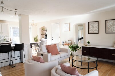 Spacious 4BR Home+Patio Retreat