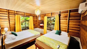 2 bedrooms, in-room safe, desk, iron/ironing board