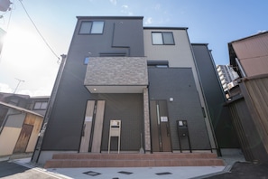 Front of property - CASAS-K TERADACHO  (Osaka)