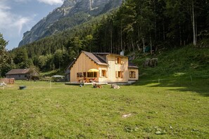 Esterni