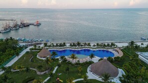 Outdoor pool, a heated pool