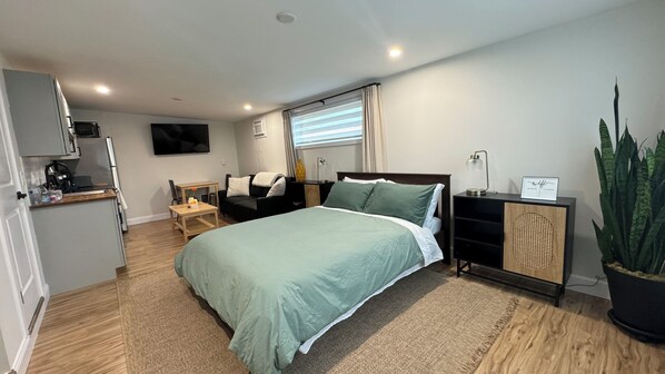 1 bedroom, iron/ironing board, WiFi, bed sheets