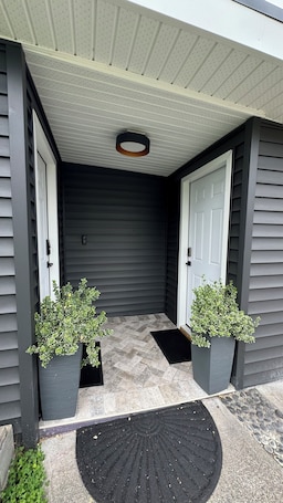 Exterior detail. Studio in Tacoma-Private entrance.