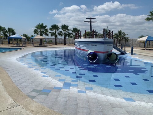 Hotel - Casa del Mar Malin en Santa Elena, Ballenita, al frente al Mar