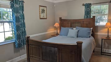 4 quartos, escrivaninha, Wi-Fi de cortesia, roupa de cama