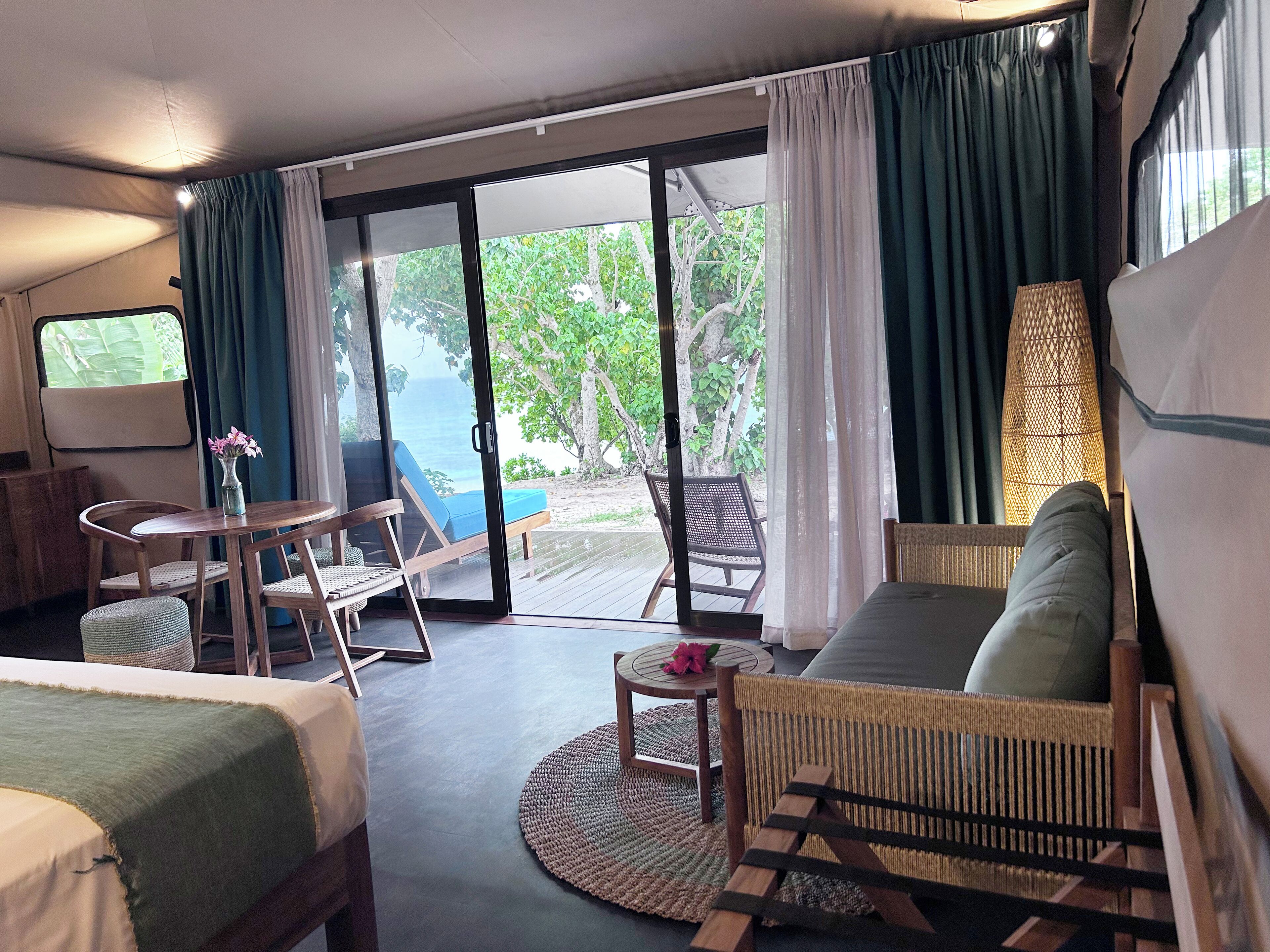 1 chambre, espace de travail pour ordinateur portable