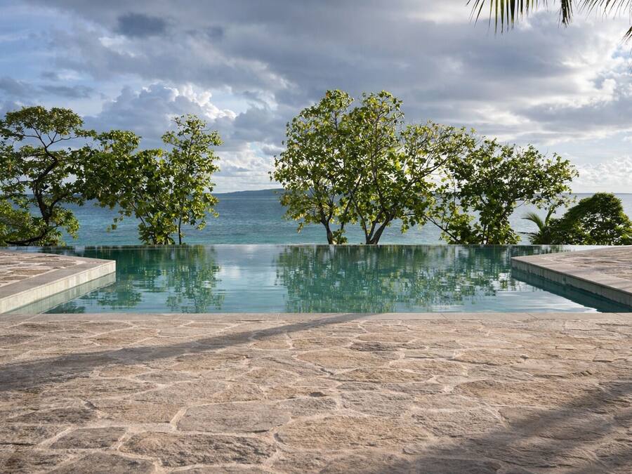 2 piscinas externas