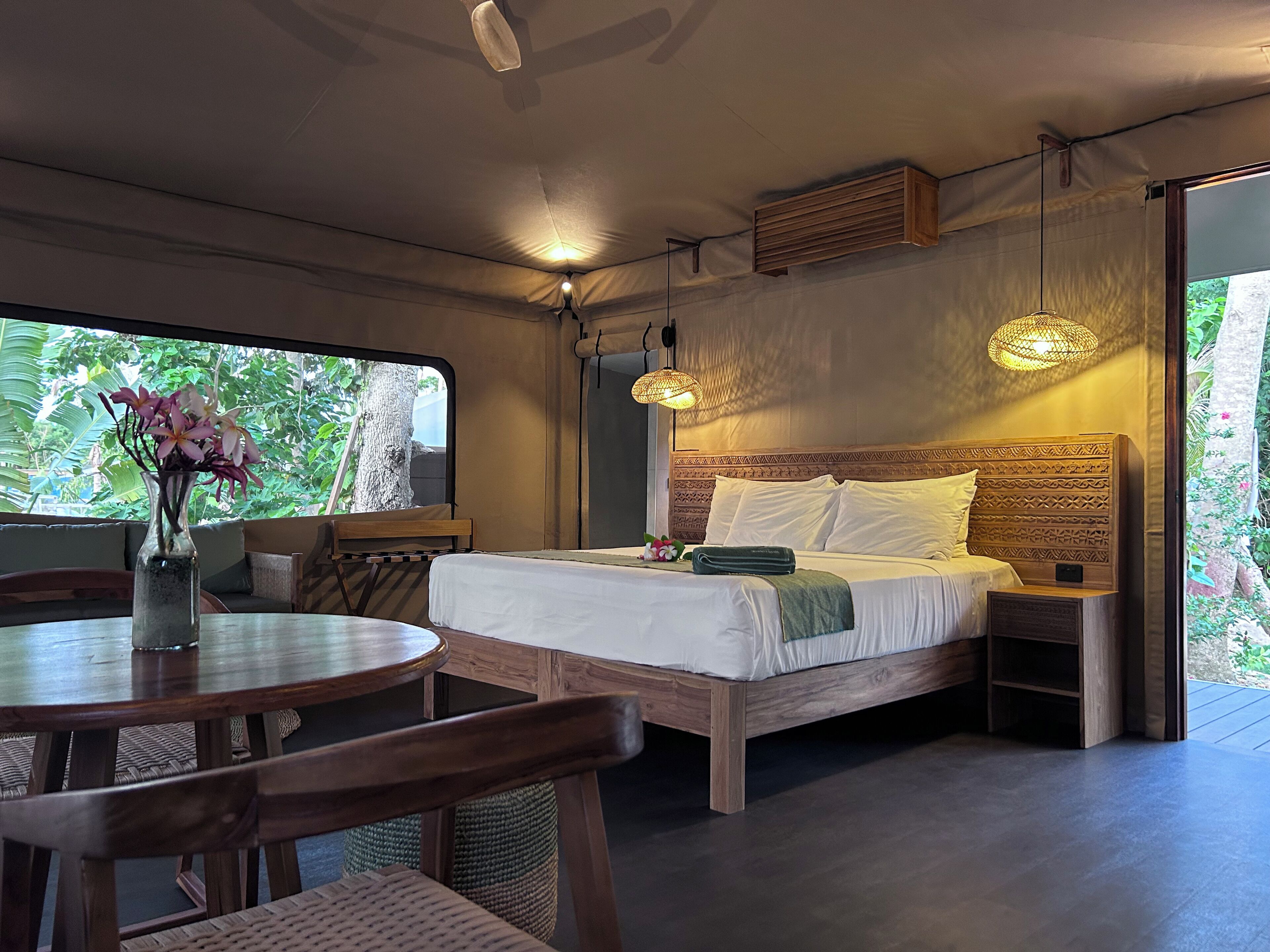 1 habitación y espacio para trabajar con laptop 