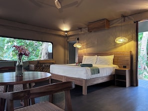 1 bedroom, laptop workspace, iron/ironing board, free WiFi - Serenity Sands Island Glamping (Kadavulailai Island)