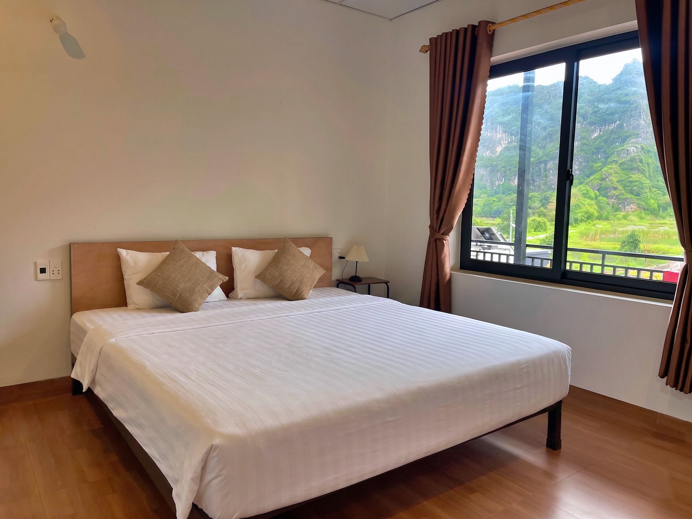 Basic-Doppelzimmer, Bergblick