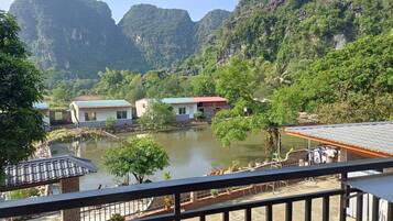 Comfort Double Room, 1 King Bed, Lake View | Balcony