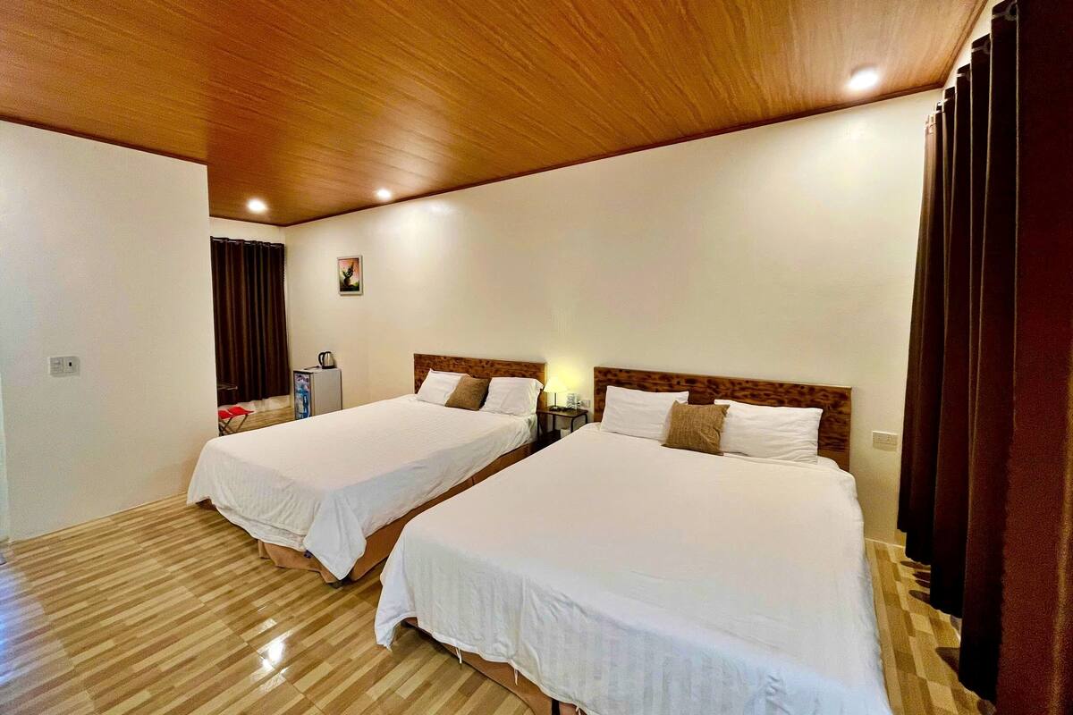 Quadruple Room, Mountain View, Lakeside | Minibar, desk, laptop workspace, soundproofing