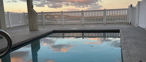 室外游泳池