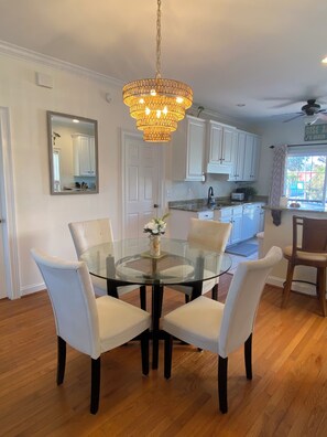 Dining - Minutes to the Beach 5 Bed 4 Bath Pool House, Stunning Marsh View (North Myrtle Beach)