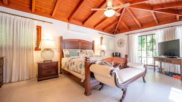 4 dormitorios, caja fuerte, tabla de planchar con plancha y wifi gratis