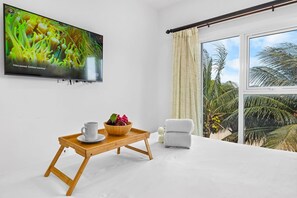 2 bedrooms, iron/ironing board, WiFi, bed sheets - 2BR Modern Condo|Gym|Pool|Beach Tennis|MinsBeach (Noord)