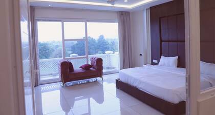 Hotel Veera