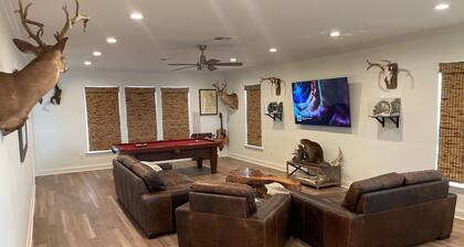 Premier Bowfishing Lodge