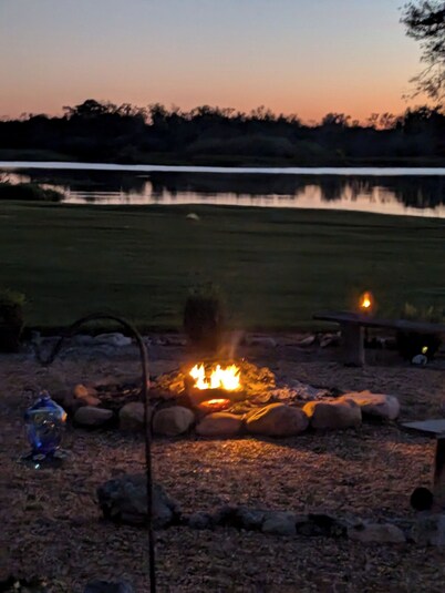 New-Lakewood Ranch Private Cottage/Pool on 5 Acres of Waterfront-Lake Manatee 