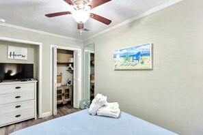 1 chambre, fer et planche à repasser, Wi-Fi gratuit, draps fournis