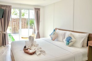 Phòng Deluxe, bồn tắm, quang cảnh biển | Bộ trải giường 
