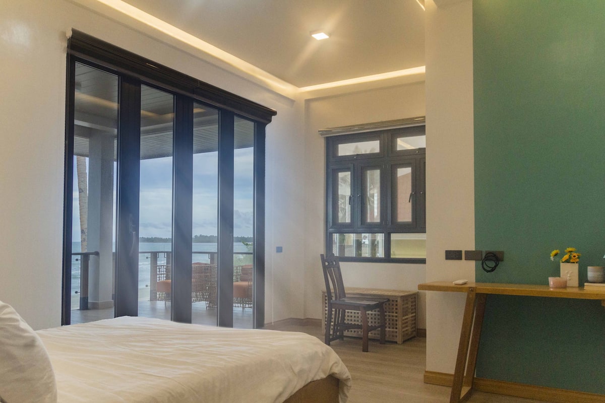 1 bedroom, premium bedding, individually decorated
