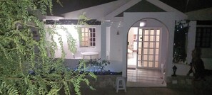 Terrace/patio - Caleta de Fuste Apartment- Sleeps4- Pool- Garden (Caleta de fuste)