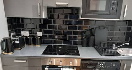 3 Guests - 1 Bedroom