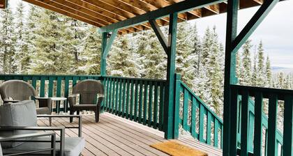 Aurora Ridge Cabin | Stunning Views & Northern Lights, We cannot wait to host you during your Alaska
