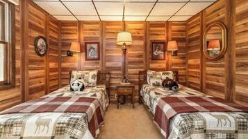 4 bedrooms, iron/ironing board, travel crib, WiFi