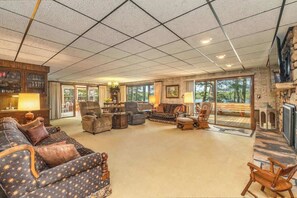 Fernseher, Videospiele, Arbeitsbereiche