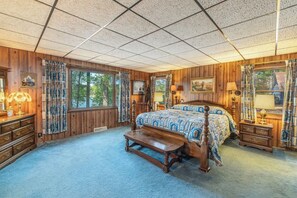 4 slaapkamers, een strijkplank/strijkijzer, reisbedje, wifi