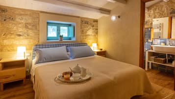 6 habitaciones, tabla de planchar con plancha y wifi