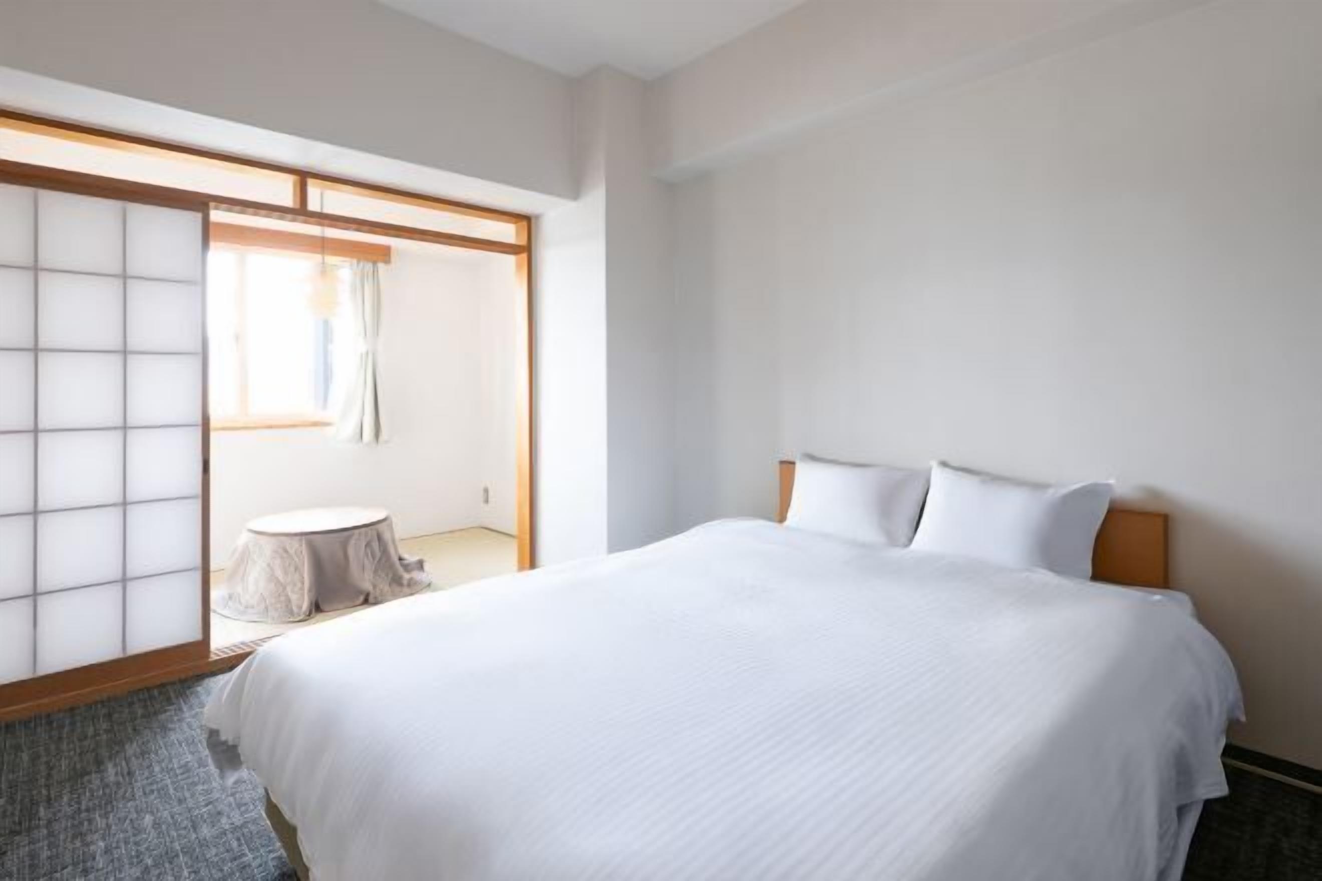 오리/거위털 이불, 객실 내 금고, 암막 커튼, 다리미/다리미판