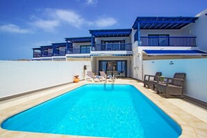 A heated pool - Casa Yaiza - Three Bedroom Villa, Sleeps 6 (Puerto Calero)