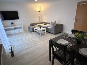 Unclassified image, 4 of 17, button