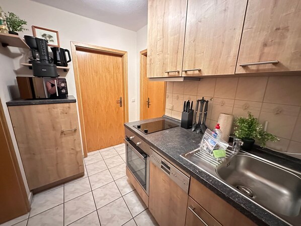 Unclassified image, 1 of 17, button