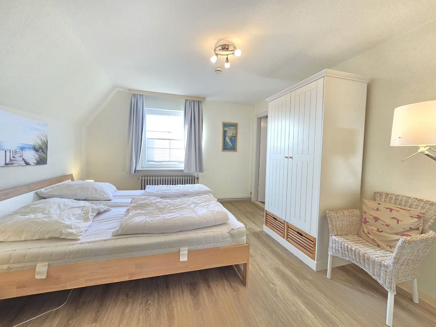 3 bedrooms, iron/ironing board, WiFi