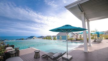 4 piscine all'aperto