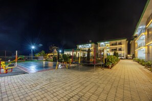 Children’s play area – outdoor