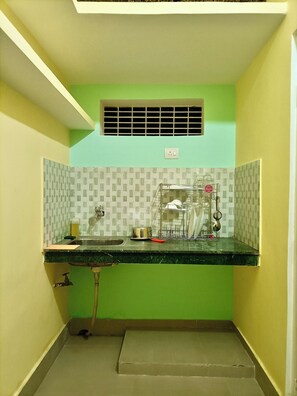廚房用具/餐具/器皿
