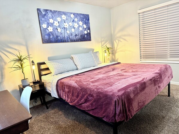 5 عدّة غرف نوم ومكتب ومكواة/لوح كي وواي فاي