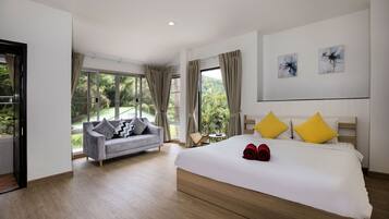 Family Villa, 3 Bedrooms, Patio, Garden View | 3 bedrooms, free WiFi, bed sheets