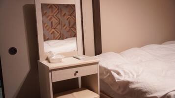 2 bedrooms, WiFi, bed sheets