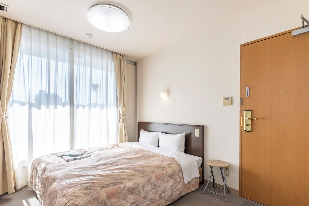 Bügeleisen/Bügelbrett, kostenloses WLAN